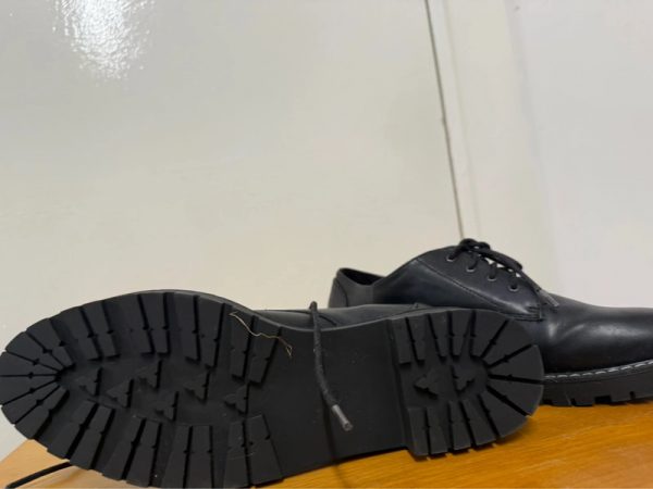 Black TU shoes - Image 2