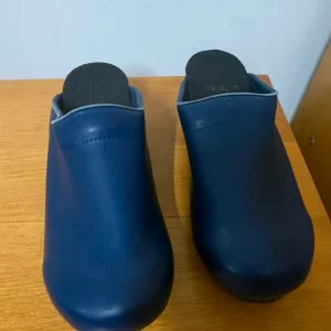 Light navy Sanita clogs