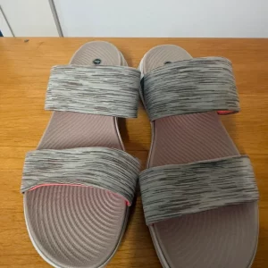 Pavers Sandals