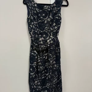 Navy and beige Untold dress