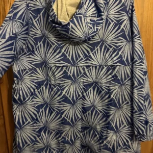 Mac In Bag Marks & Spencer Rain Jacket Size Large Navy Blue