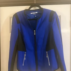 Peter Nygard Blazer